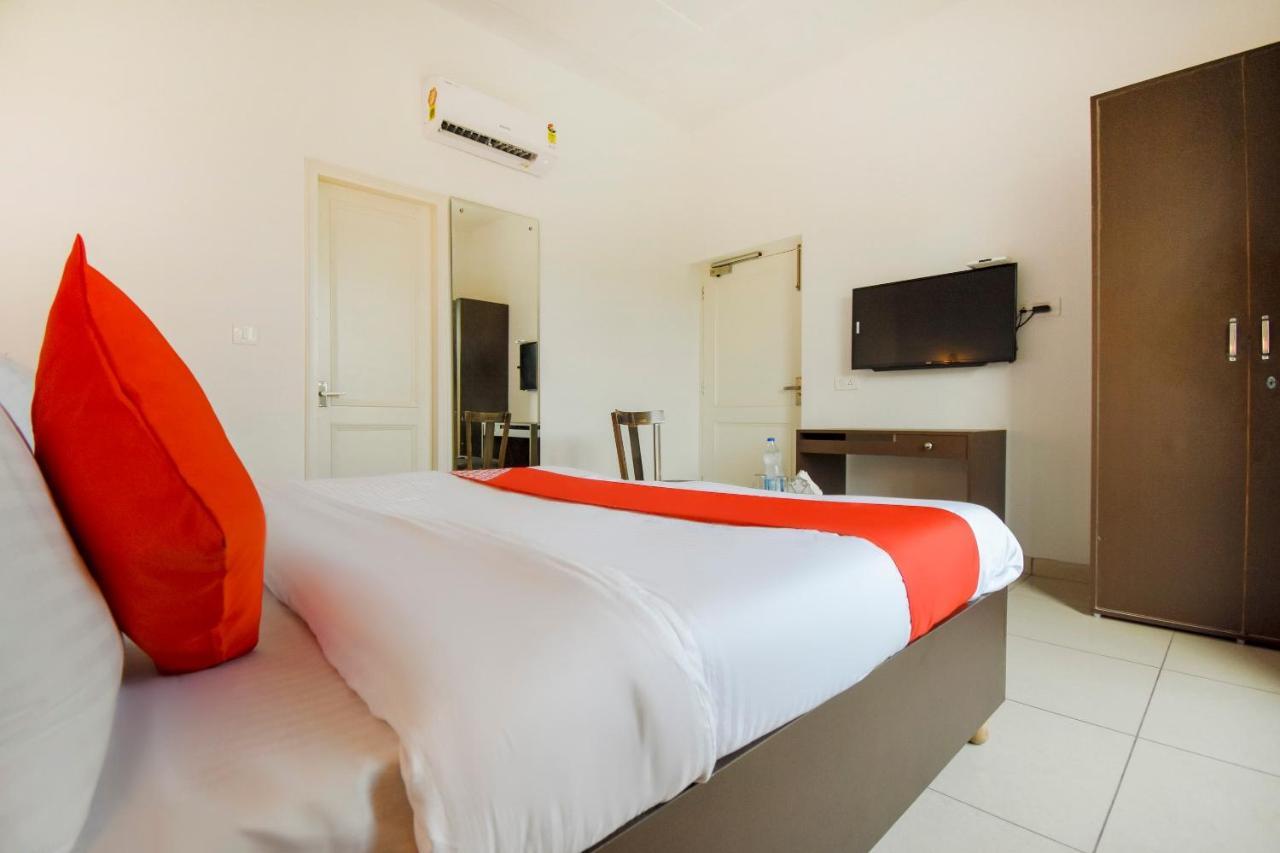 Oyo 75460 Sky High Residency Hotel Ludhiana Exterior photo