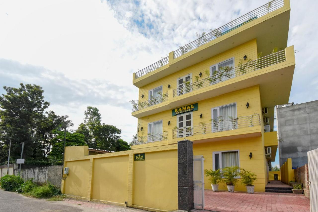 Oyo 75460 Sky High Residency Hotel Ludhiana Exterior photo