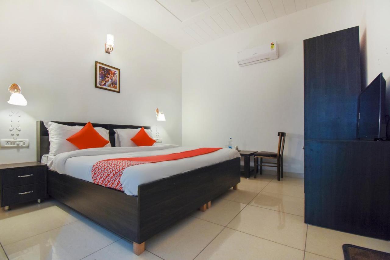 Oyo 75460 Sky High Residency Hotel Ludhiana Exterior photo