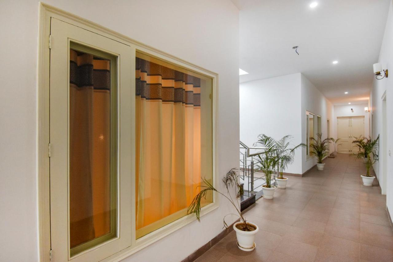 Oyo 75460 Sky High Residency Hotel Ludhiana Exterior photo