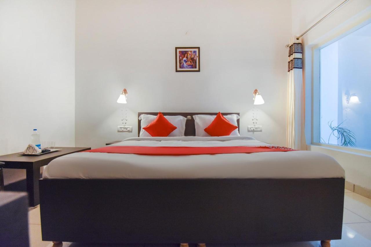 Oyo 75460 Sky High Residency Hotel Ludhiana Exterior photo